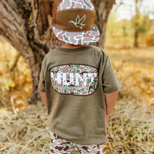 Load image into Gallery viewer, KIDS Short Camo Hunt Patch Tee
