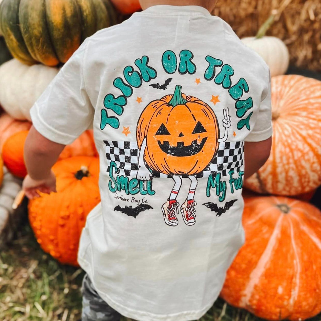 BOYS Trick or Treat, Smell My Feet Short Sleeve Kids Tee