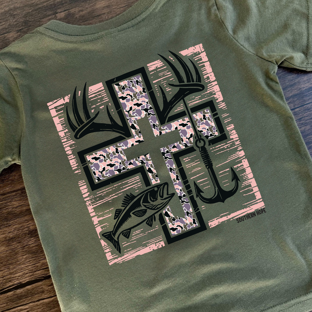 GIRLS Cross Camo Hunting and Fishing Short Sleeve Girls Tee